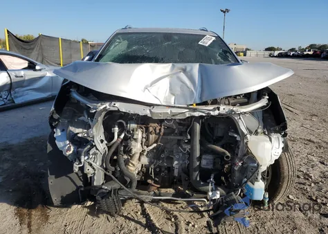 2018 Chevrolet Equinox Lt z USA, uszkodzony, nr VIN 2GNAXKEX9J6222196